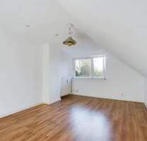 St. Gertrud - Karlshof: Gemütliche DG Wohnung in kleinem Mehrfamilienhaus - optional mit Stellplatz - Lübeck / Sankt Gertrud