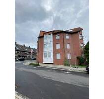 NUR mit WBS!! Geräumige 3,5 Zimmer DG Wohnung mit großem Balkon - Oberhausen Osterfeld - Ost