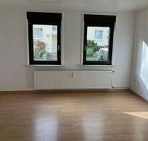 Vollständig renovierte 3-Zimmer-Erdgeschosswohnung (WG-geeignet) - Wolfenbüttel Linden