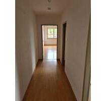 Helle 1 Zimmer Wohnung Für Singles, Paare, Studenten - Gerbrunn