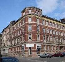 * Kleine 1,5-Zimmer mit Laminat, EBK, Wannenbad und Aufzug in Zentrumsnähe zum Toppreis! * - Chemnitz Sonnenberg