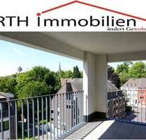 Moderne 3 Zimmer Wohnung mit EBK, Fußbodenheizung, Parkett, Loggia - Mönchengladbach