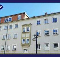 Direkt einziehen! Frisch renovierte kleine 3 Zimmer-Wohnung mit separater Küche und Tageslichtbad - Rostock Stadtmitte