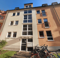 Helle und renovierte 1-Zimmer-Wohnung mit Balkon in Leipzig - direkt an der Entenbrücke