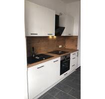 Modernisierte 2 Zimmer Wohnung mit neuer Einbauküche - Leipzig Stötteritz