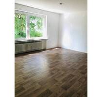 EINZIEHEN & WOHLFÜHLEN: 3-Zimmer mit Abstellraum, Wannenbad und Balkon im 1.OG! - Bad Gandersheim
