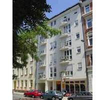 Super Lage...Sonnige Wohnung mit kleinem Balkon + neuem Vinyl-Boden! - Leipzig Zentrum-Nord