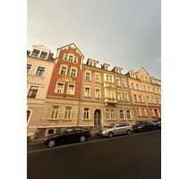 ** Moderne 3-Zimmer mit Wanne, Dusche und Laminat in Bestlage! ** - Freiberg
