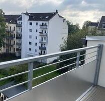 Erstbezug nach Sanierung! DG 3-Zimmer mit Wanne, Balkon und Laminat in zentraler Lage! EBK mgl. - Chemnitz Bernsdorf