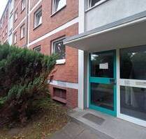 HH-Oldenfelde, 2 Zimmer Wohnung im EG !Bitte unsere Fragen beachten! - Hamburg Rahlstedt