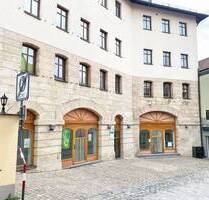 „TRAUMHAFTE AUSSICHTEN“ GEPFLEGTE 2 ZIMMER WOHNUNG IM HERZEN VON LAUF PEG. - Lauf an der Pegnitz