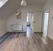 Perfekt für den Semesterstart - WG-taugliche 4-Zimmer-Wohnung mit Balkon! - Osnabrück Schölerberg