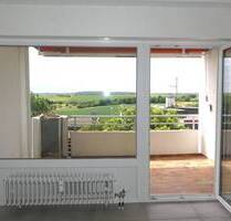 Attraktive, frisch renovierte 3 Zimmer Wohnung mit herrlichem Ausblick und TG-Stellplatz! - Bietigheim-Bissingen