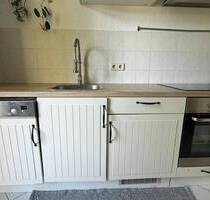 EBK inkl. - 3. OG * WG-gerecht* großer Balkon* modernes Laminat* - Chemnitz Kaßberg