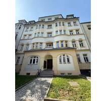 * Großzügige 2-Zimmer mit Wannenbad, möbl. Küche, Lift, Abstellraum und Laminat! * - Chemnitz Schloßchemnitz