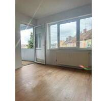 3 Zimmer Wohnung - mit Loggia - 990,00 EUR Kaltmiete, ca.  82,00 m² Wohnfläche in Nürnberg (PLZ: 90443) St Leonhard