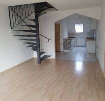 4-Zimmer Wohnung mit Balkon - 980,00 EUR Kaltmiete, ca.  98,20 m² Wohnfläche in Haundorf (PLZ: 91729)