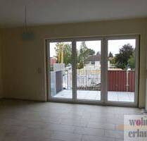 Bestlage Alterlangen -moderne 2 Zimmer Wohnung am Waldrand, hell mit großem Balkon, EBK und TG