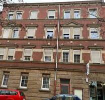 Schöne helle 2 Zimmer Dachgeschosswohnung - Fürth Ronhof 153