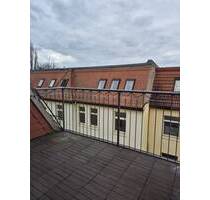 Gemütliche 2 Zimmer Dachgeschoss Wohnung mit Terrasse Nähe Uniklinik - Magdeburg Leipziger Str.