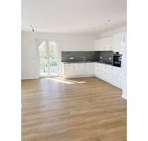 Ihr neues Zuhause: Helle 3-Zimmer Wohnung mit Garage & Einbauküche - Ingolstadt Unterbrunnenreuth