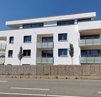 Möbliertes & modernes WG-Zimmer mit eigenem Bad & Terrasse - Tuttlingen