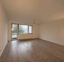 Große 6 Zimmer Wohnung mit 2 Loggias im Sanierungsprozess - Rentfort, Gladbeck (3. OG Li + Re)