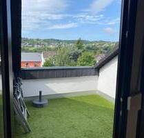 schöne drei Zimmer Wohnung mit Balkon und EBK - Bornheim Roisdorf