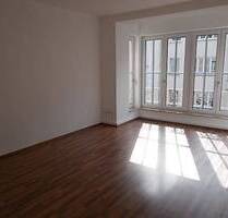 *** 2-Zimmer mit Laminat und Wannenbad in guter Lage *** - Chemnitz Lutherviertel 220