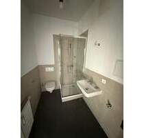 NEU-Sanierte 2-Zimmer mit Laminat, Balkon und offener Küche in zentraler Lage! EBK mgl. - Chemnitz Gablenz