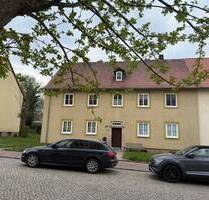 Kleine 2 Zimmer Wohnung nach Sanierung - Bad Bad Lauchstädt