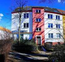 2 Zimmer Mietwohnung mit Balkon, in beliebter Lage von Rostock, nahe Stadthafen und Universität