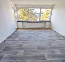 JETZT ZUGREIFEN: Schöne 3-Zimmer Wohnung mit saniertem Bad und Balkon - frisch renoviert! - Northeim
