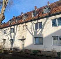 EINZIMMER - DACHGESCHOSSWOHNUNG MIT WOHNKÜCHE ZWISCHEN DREIKÖNIGENVIERTEL UND POMONA - Neuss