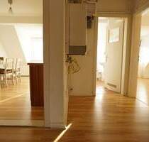 Gemütliche Dachwohnung in der Südstadt sucht neue Bewohner - Kassel