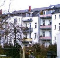 Günstige und DG 3-Zimmer mit Wanne, Abstellraum, Balkon und Laminat in guter Lage! - Chemnitz Gablenz
