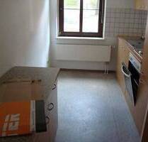 Günstige 1,5-Zimmer mit Einbauküche, Laminat und Wannenbad in Toplage! SP. mgl. - Chemnitz Altendorf