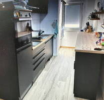 2 Zimmer Wohnung Einbauküche 2 Balkone barrierefrei zu vermieten. - Pforzheim