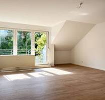 Nähe Südring!* 2 Zimmer im Dachgeschoss mit Balkon - Chemnitz Helbersdorf