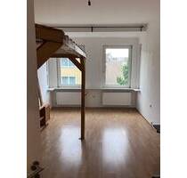 2er WG geeignet - Zentrumsnahe 2-Zimmerwohnung mit Balkon in 90443 Nürnberg