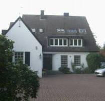 Sehr schöne, helle 3 Zimmer Wohnung in repräsentativem Ambiente Nähe Stadtwald - Krefeld Inrath/Kliedbruch