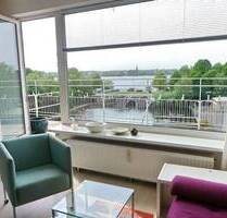 Traumhafter Alsterblick möblierte 2 Zimmer Wohnung mit großen Balkon, Inklusivmiete 1.800,00 € Monat Tiefgaragenstellplatz extra - Hamburg Hohenfelde