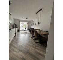 schöne 2-Zimmer Wohnung mit Balkon in toller Lage - Erlangen Steinforst