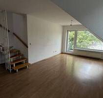 schöne helle 2,5-Zimmer Whg., Küche, Diele, 2 x Bad inkl. Stellplatz - Köln Dellbrück