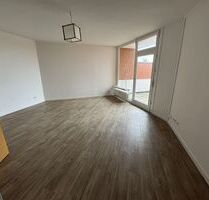 Ü60 NACHMIETER GESUCHT: Tolle 1-Zimmer Wohnung mit Wannenbad und eigener Terrasse! E-11 - Hildesheim Neuhof