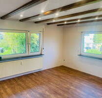 Familie freundliche 3 Zimmer Wohnung mit Kinderzimmer, Schlafzimmer, Wohnzimmer, EsszKochnischer - Bruchköbel Niederissigheim