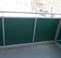 Gemütliche 3-Zimmer mit Balkon, Laminat, Aufzug und Stellplatz in sehr guter Lage! - Chemnitz Schloßchemnitz