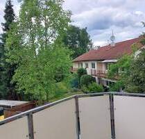 Helle 3 Zimmerwohnung mit Balkon und TG Stellplatz - Erlangen