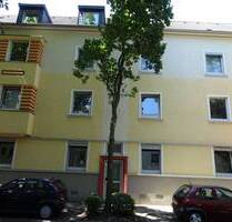 Tolle Dachgeschosswohnung ab dem 01.11.2025 wartet auf Sie - Essen Frohnhausen