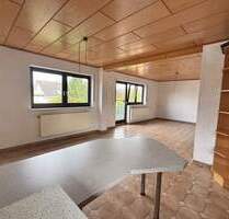 2,5 Zimmer Wohnung (OG) mit Balkon in Schlierbach! - Schaafheim